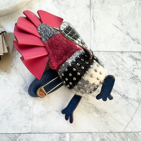 NEW Burberry Snakeskin Embossed Leather Rooster - Picture 10 of 11